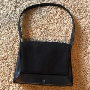Black shoulder bag